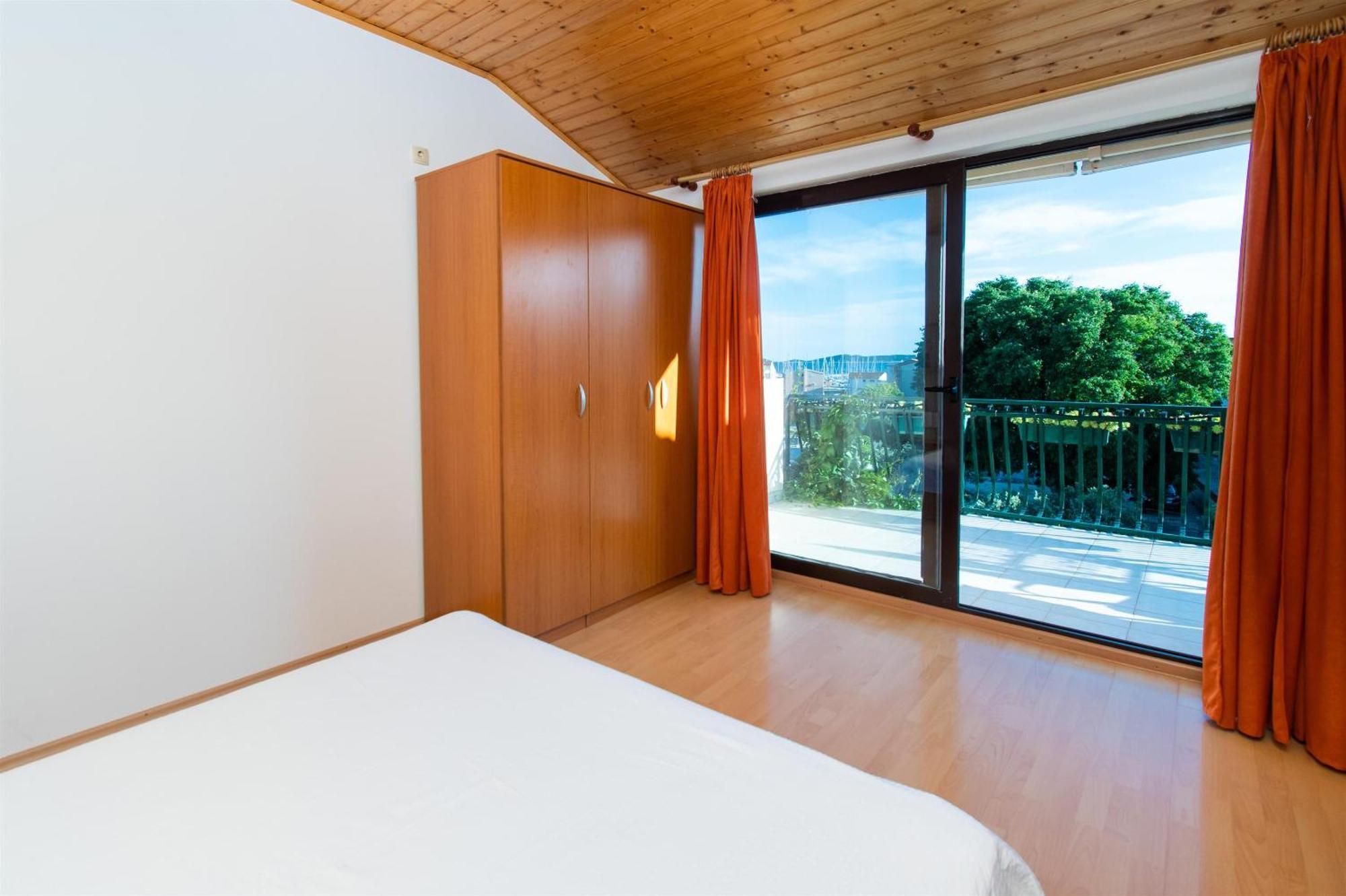 Apartments Green Garden 沃迪切 外观 照片