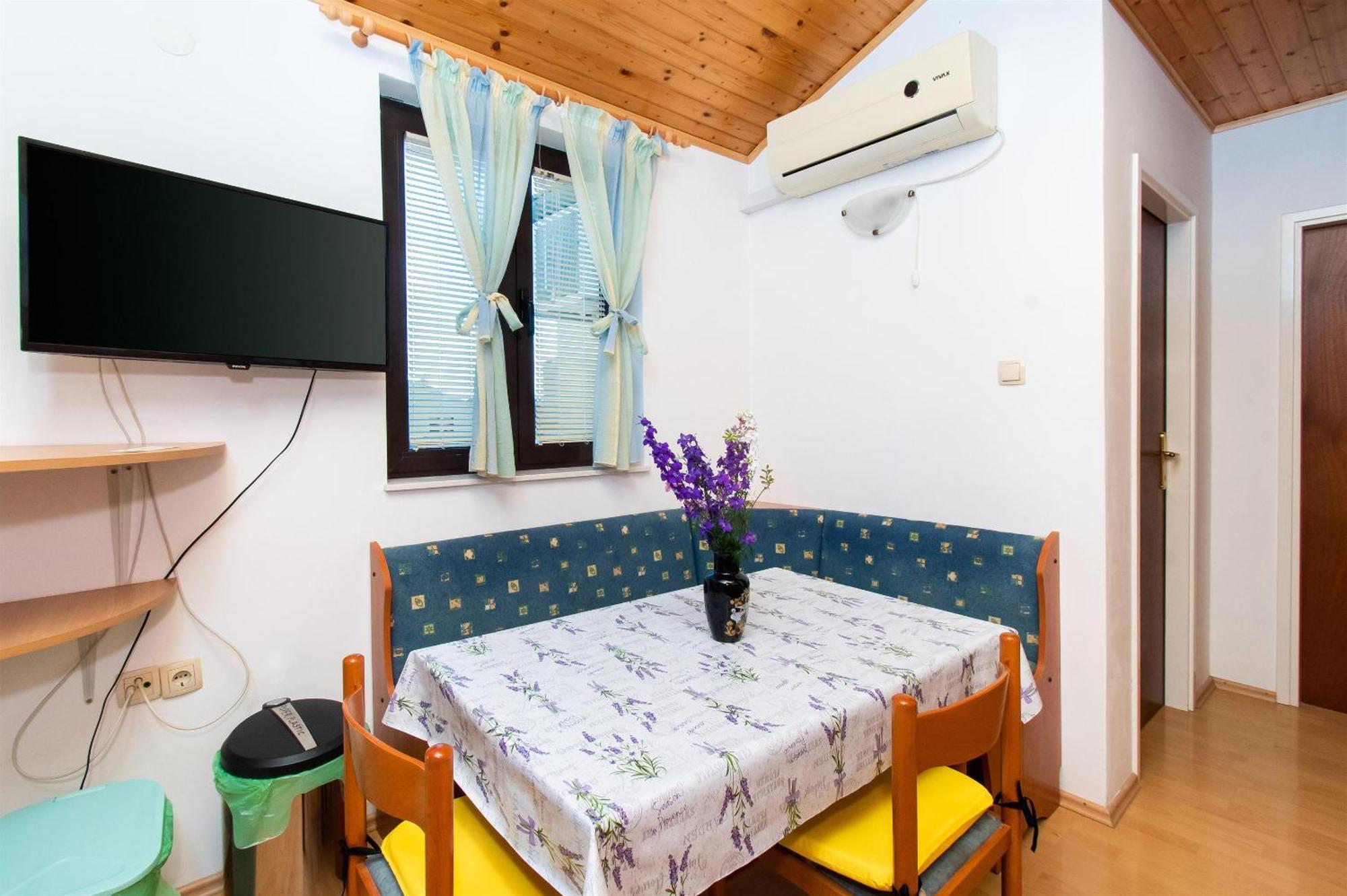Apartments Green Garden 沃迪切 外观 照片
